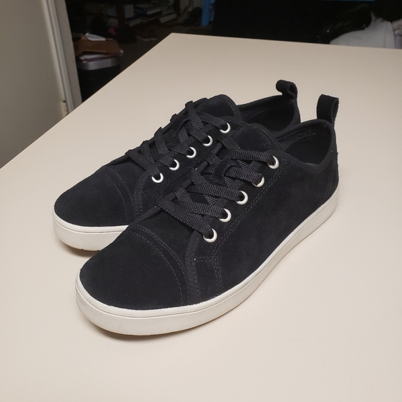UGG Shoes - Koolaburra Kellen sneakers size 9